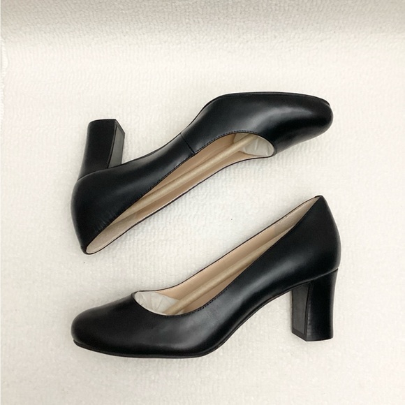 New Cole Haan classic leather heels size 6 - Picture 2 of 5